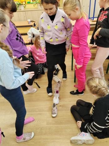 098fbeac-e3c3-427f-aab1-b1aeaca1f293