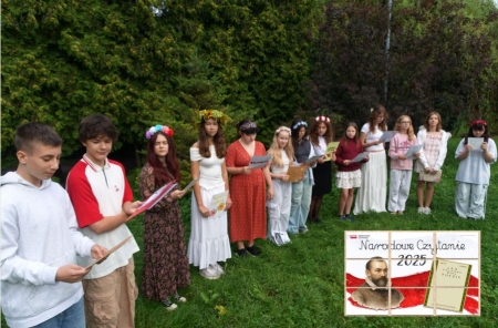 Narodowe Czytanie Jana Kochanowskiego w ,,dziewiątce''