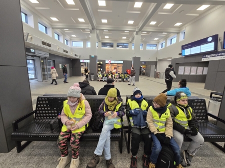 Uczniowie klasy III a na seansie filmowym