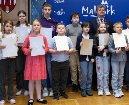 Sukces naszych uczniów w miejskim konkursie plastycznym - organizowanym przez Urząd Miasta
